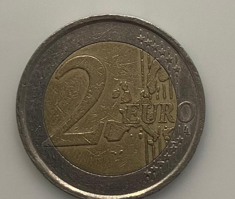 Das Gesicht von Raffaella Carrà auf den 2-€-Münzen