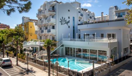 hoteldiamond en lorenzo-ercoles-the-social-lifeguard-of-romagna 018