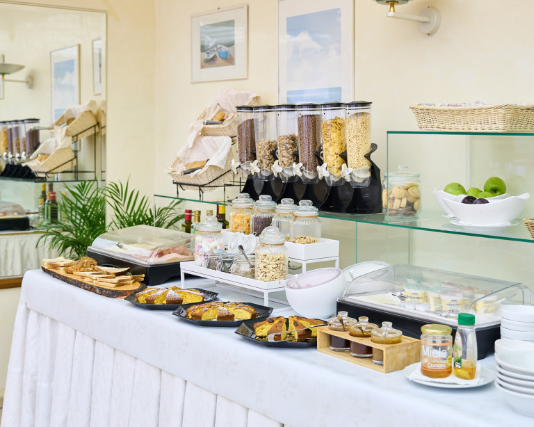 media.Slide_Colazione_6Hotel_Diamond_Riccione