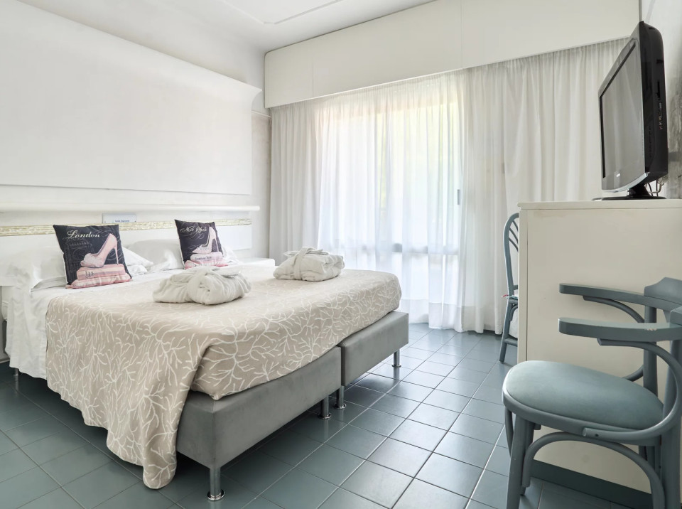 media.Slide_Camere_3HotelDiamond_Riccione