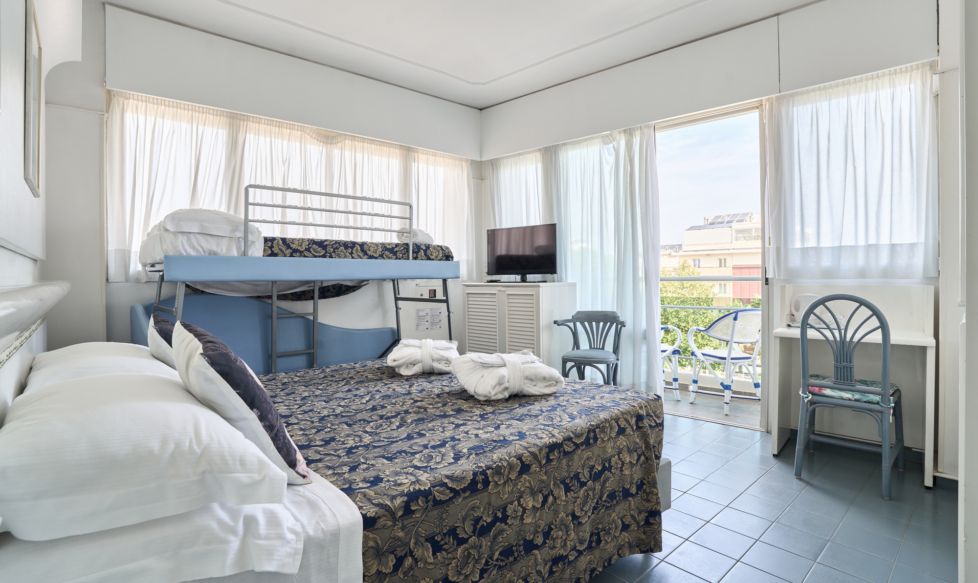 media.Slide_Camere_5HotelDiamond_Riccione